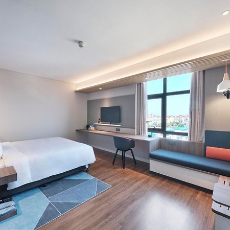 Holiday Inn Express Shanghai Hongqiao North By Ihg Fengbang Екстер'єр фото